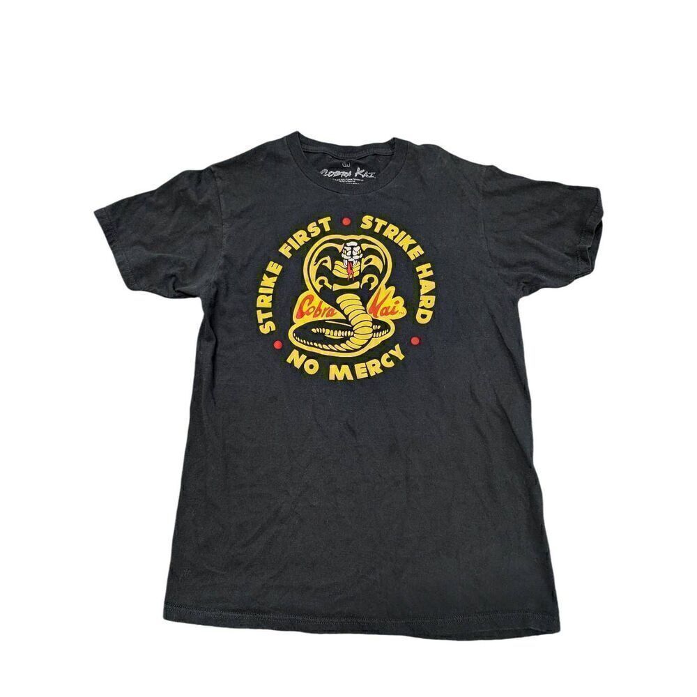 Cobra Kai Short Sleeve Graphic Tee Men's Medium